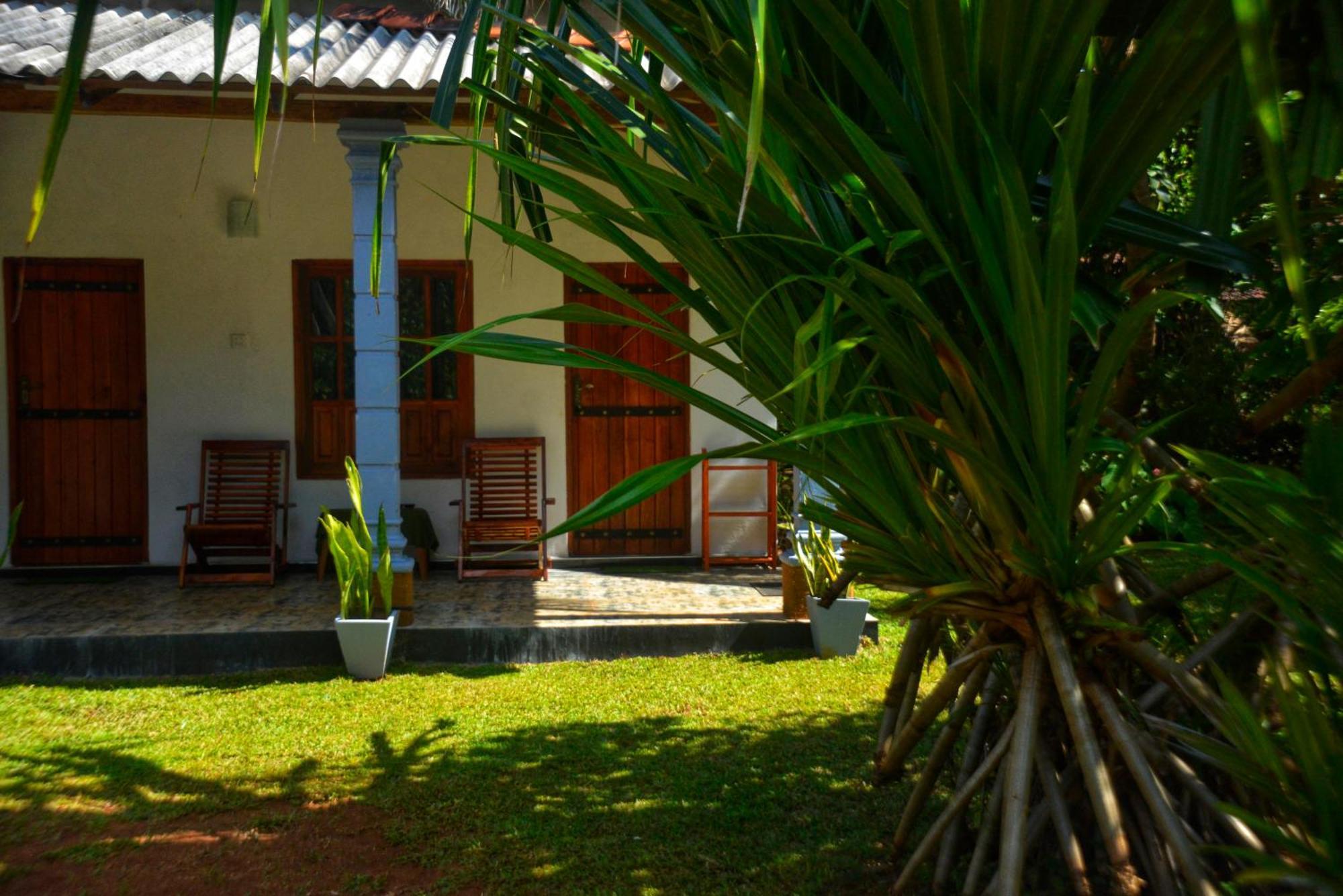 Tropical Garden Homestay Pidurangala سيغيرِيا المظهر الخارجي الصورة